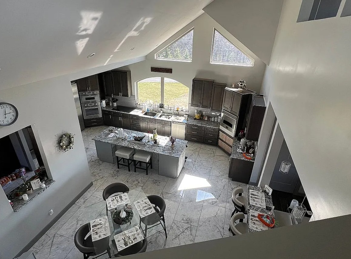 Estate For Sale By Owner in Hendersonville, NC 