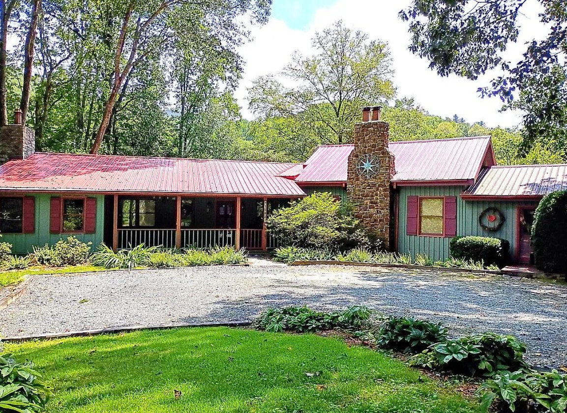 Vacation Rental Property For Sale By Owner in Boone, NC 