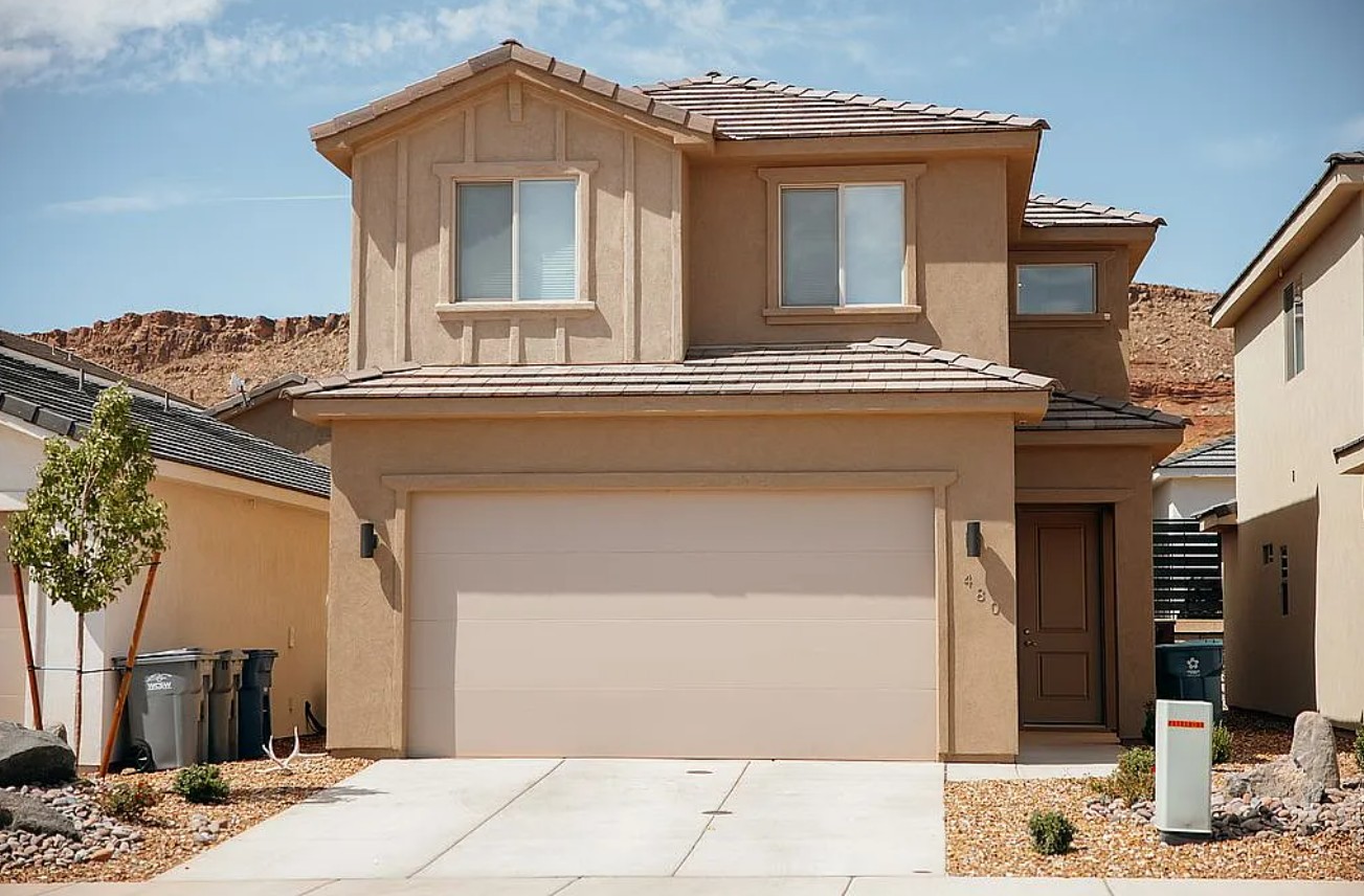 3 Bedroom House For Sale By Owner in Washington, UT 
