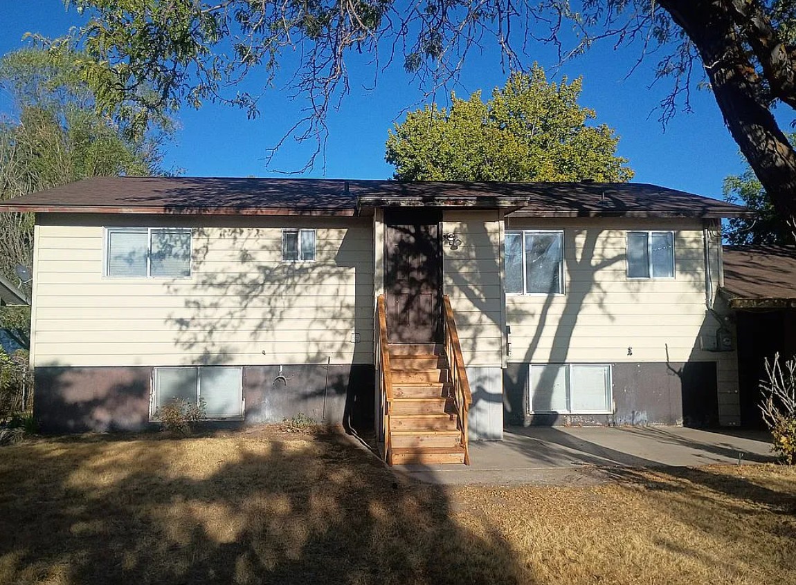 5 Bedroom House For Sale By Owner in Shoshone, ID 