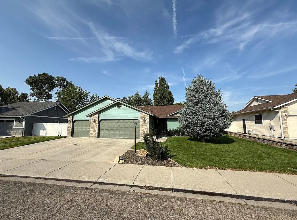 5 Bedroom House For Sale By Owner in Meridian, ID 