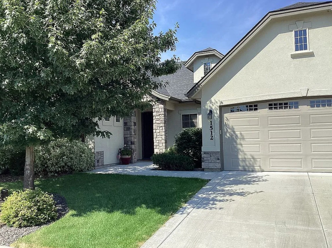 3 Bedroom House For Sale By Owner in Meridian, ID
