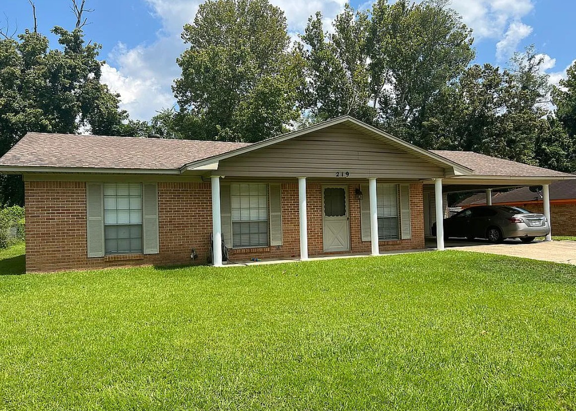 3 Bedroom House For Sale By Owner in Vicksburg, MS