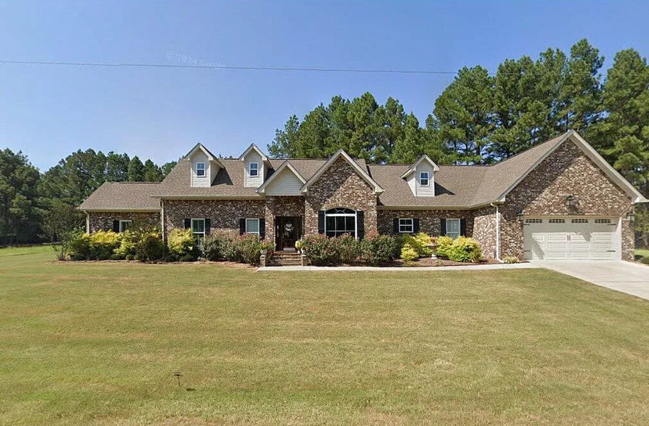 3 Bedroom House For Sale By Owner in Grenada, MS
