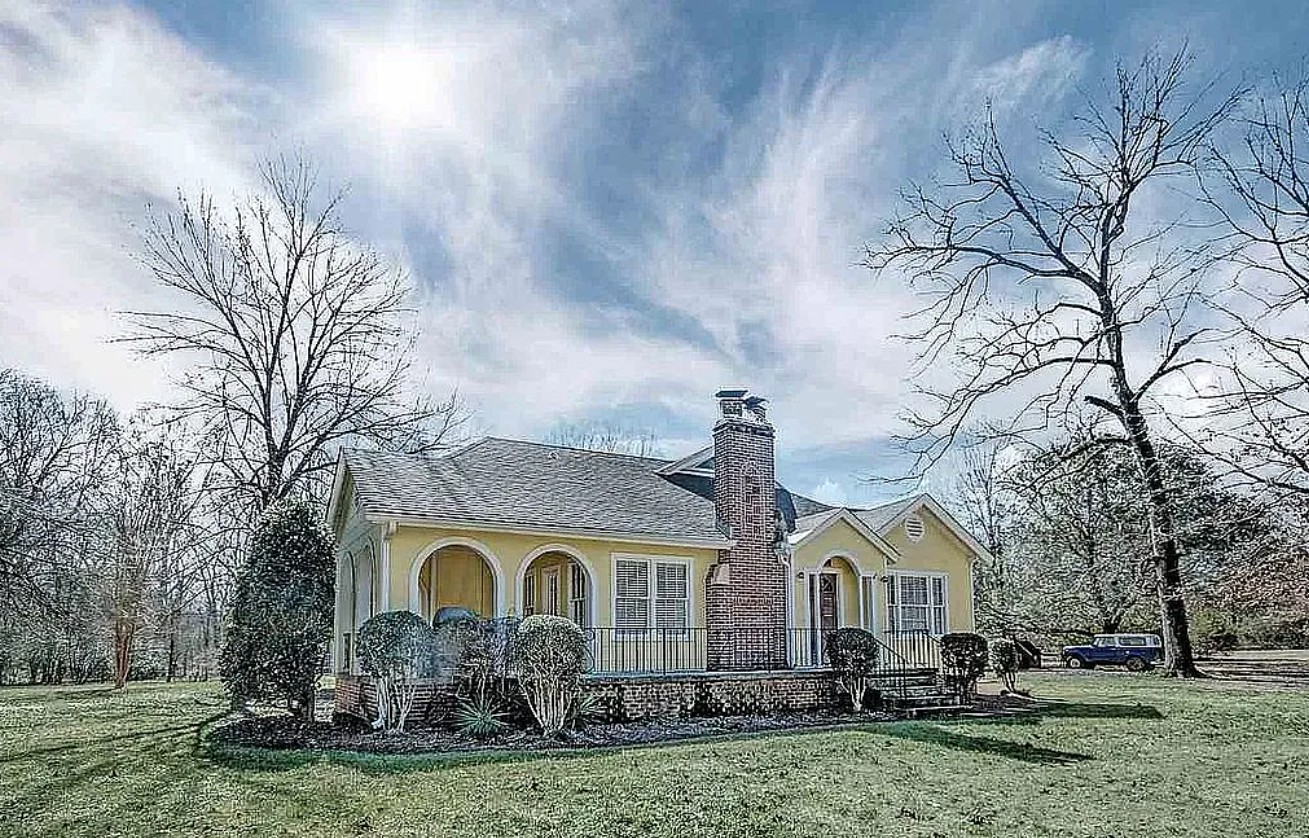 4 Bedroom House For Sale By Owner in Raymond, MS