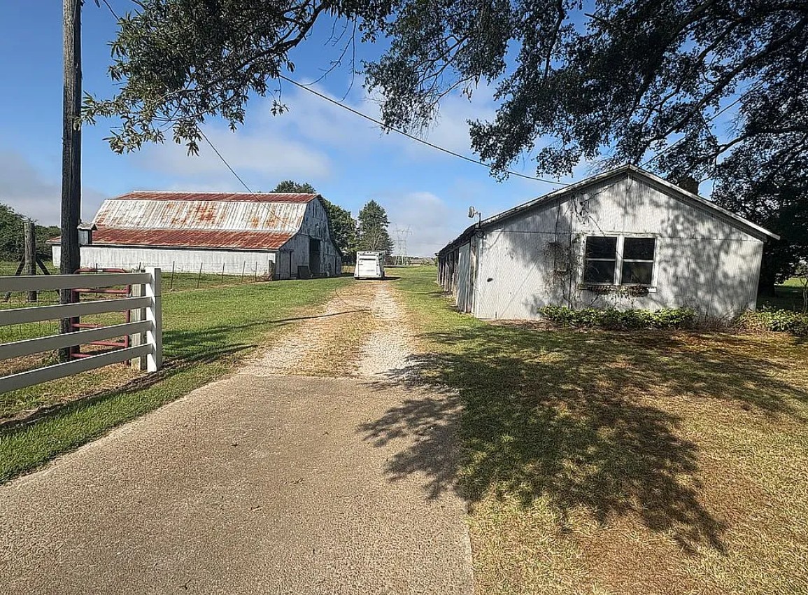 Farm and Land House For Sale By Owner in Amory, MS 