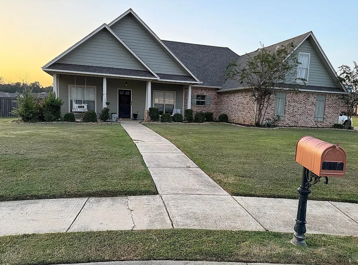 4 Bedroom House For Sale By Owner in Brandon, MS