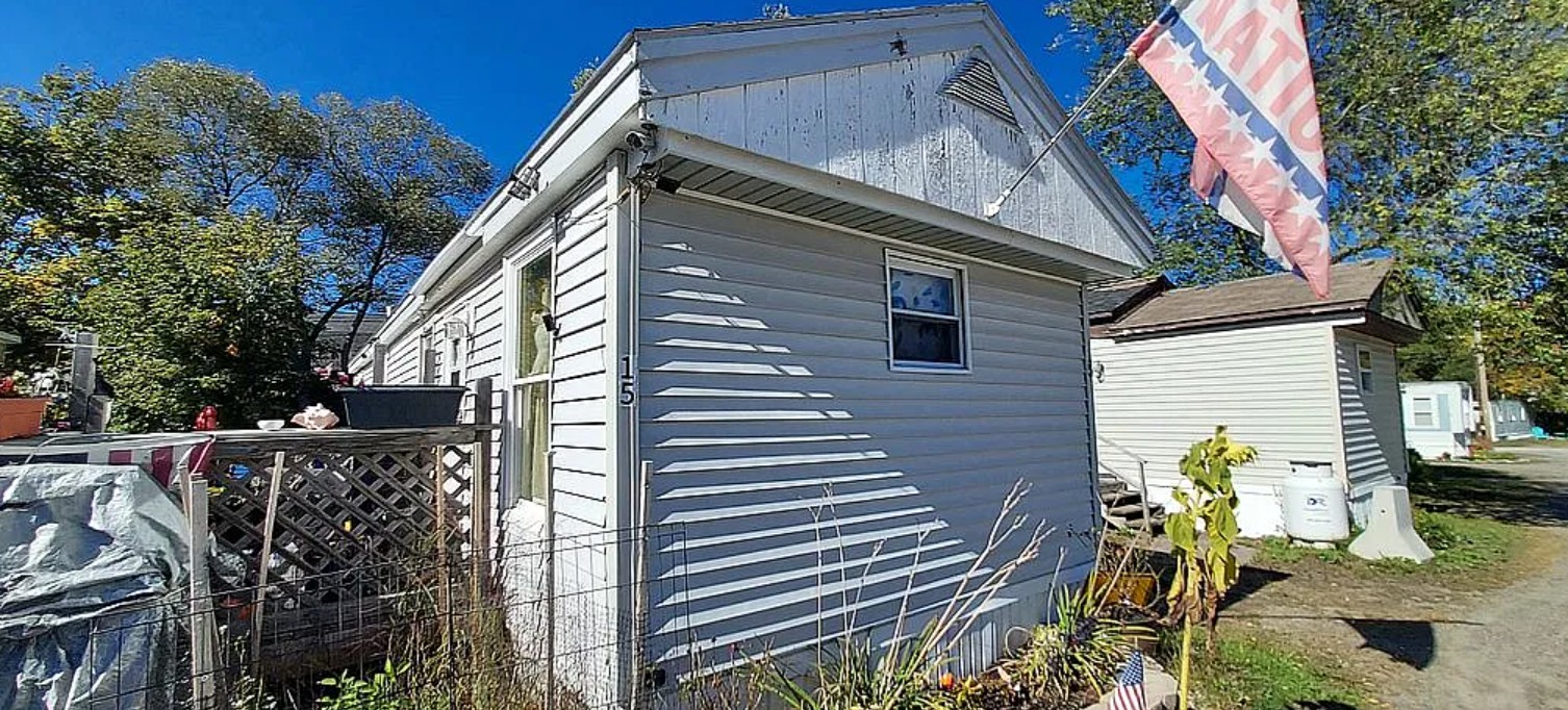 Mobile Home For Sale By Owner in Hampden, ME