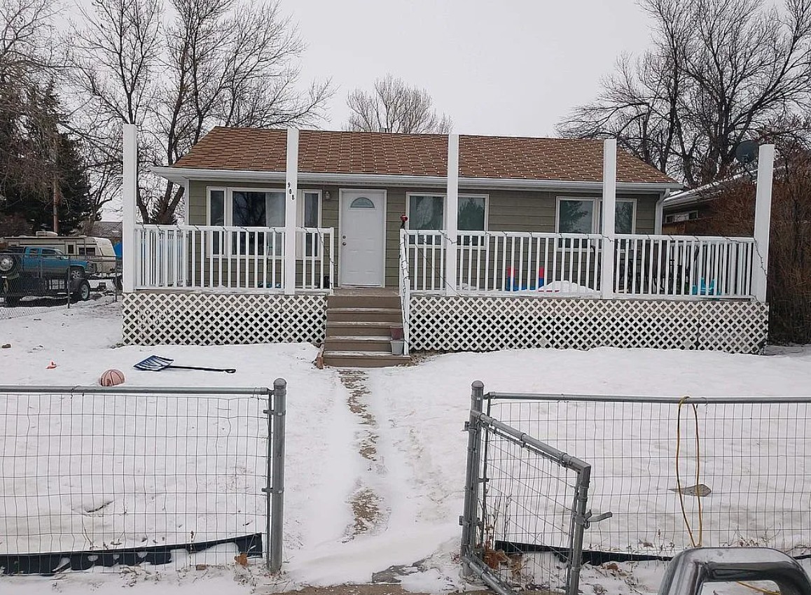 5 Bedroom House For Sale By Owner in Shelby, MT 