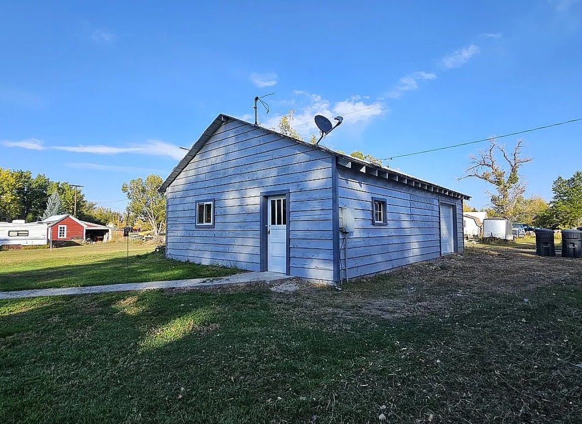 3 Bedroom House For Sale By Owner in Choteau, MT 