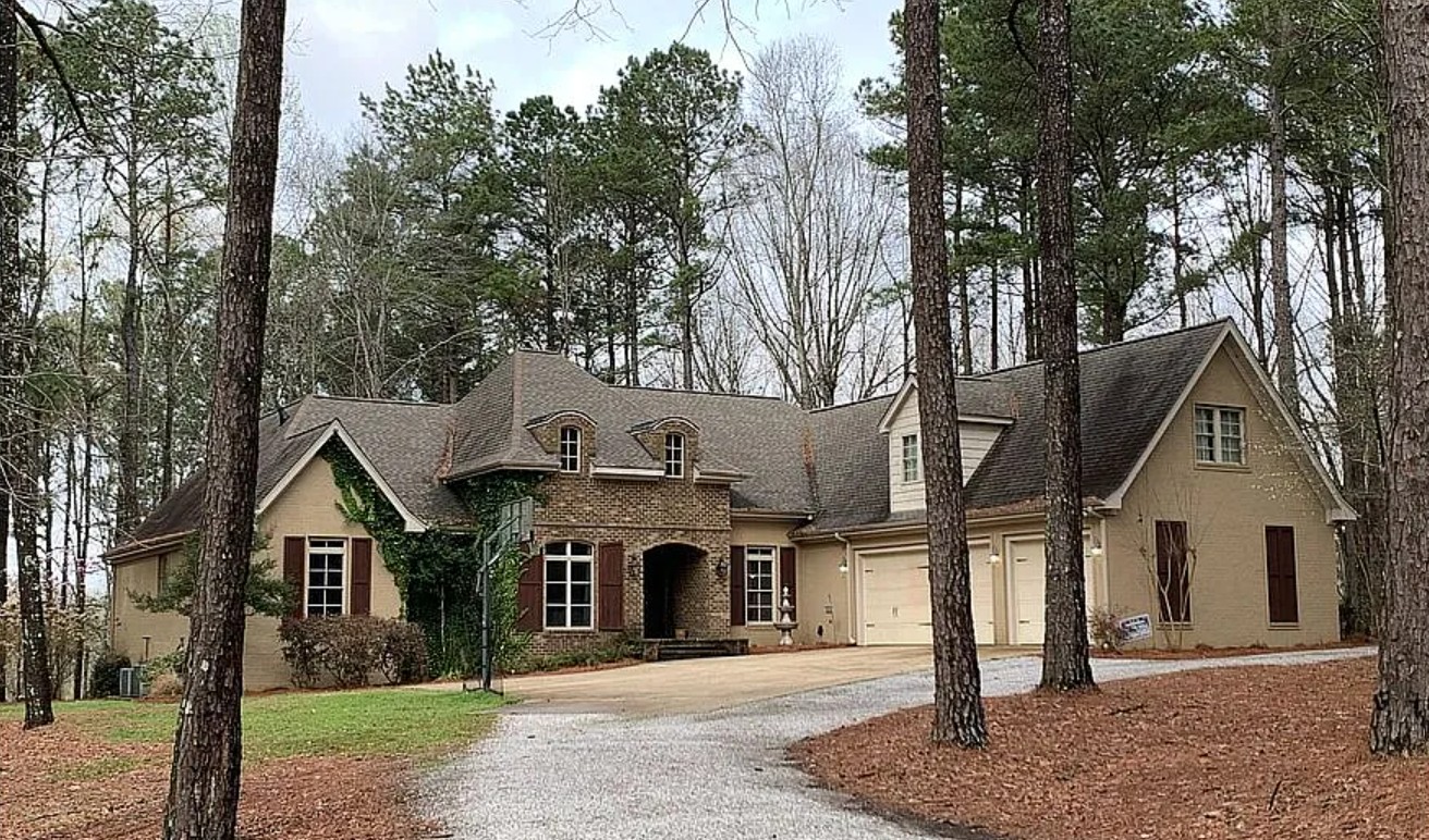 4 Bedroom House For Sale By Owner in Saltillo, MS