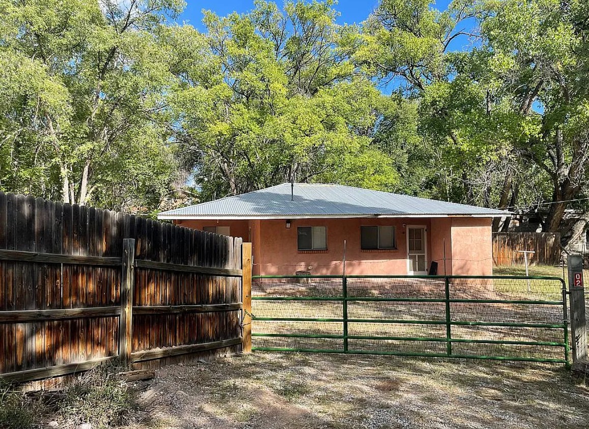 2 Bedroom House For Sale By Owner in Santa Cruz, NM 