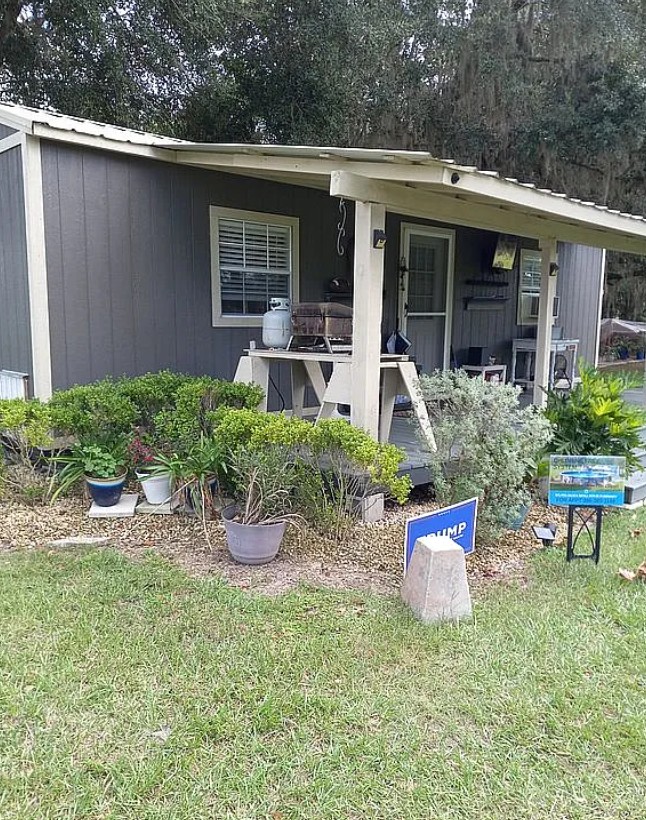 1 Bedroom Cabin For Sale By Owner in Lake Butler, FL 