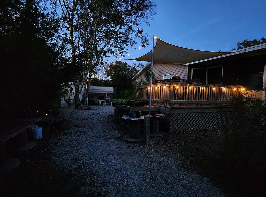 3 Bedroom House For Sale By Owner in Mims, FL