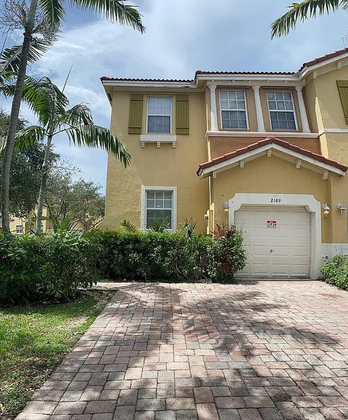 3 Bedroom Condo For Sale By Owner in Homestead, FL