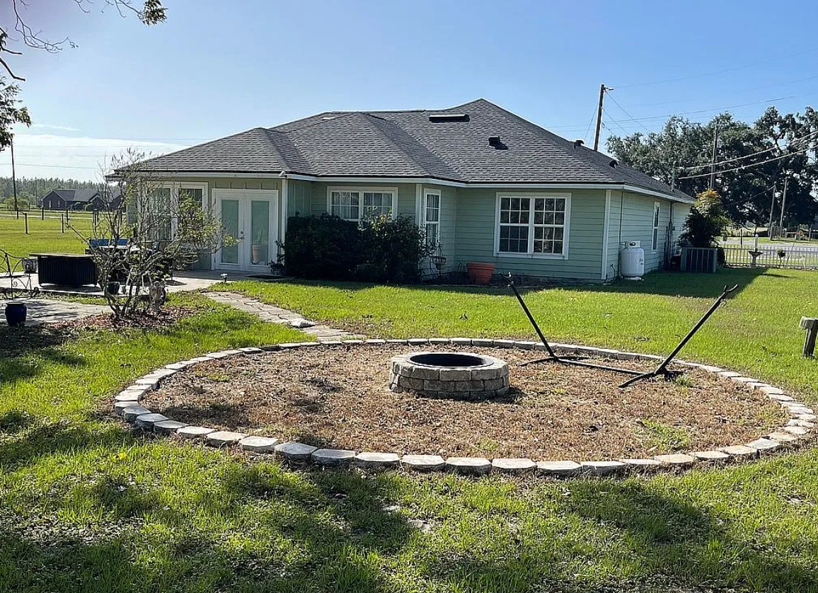 3 Bedroom House For Sale By Owner in Mayo, FL 