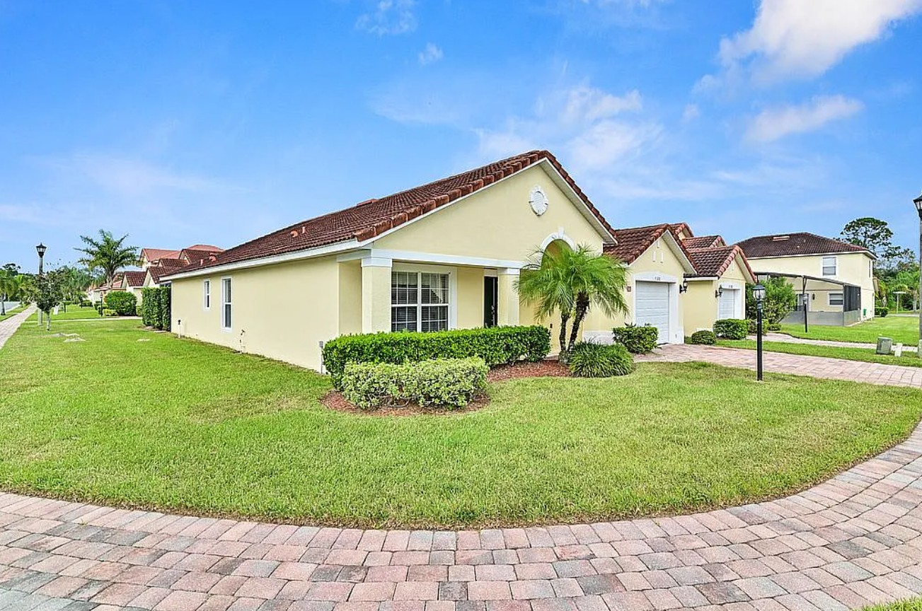 4 Bedroom House For Sale By Owner in Davenport, FL 