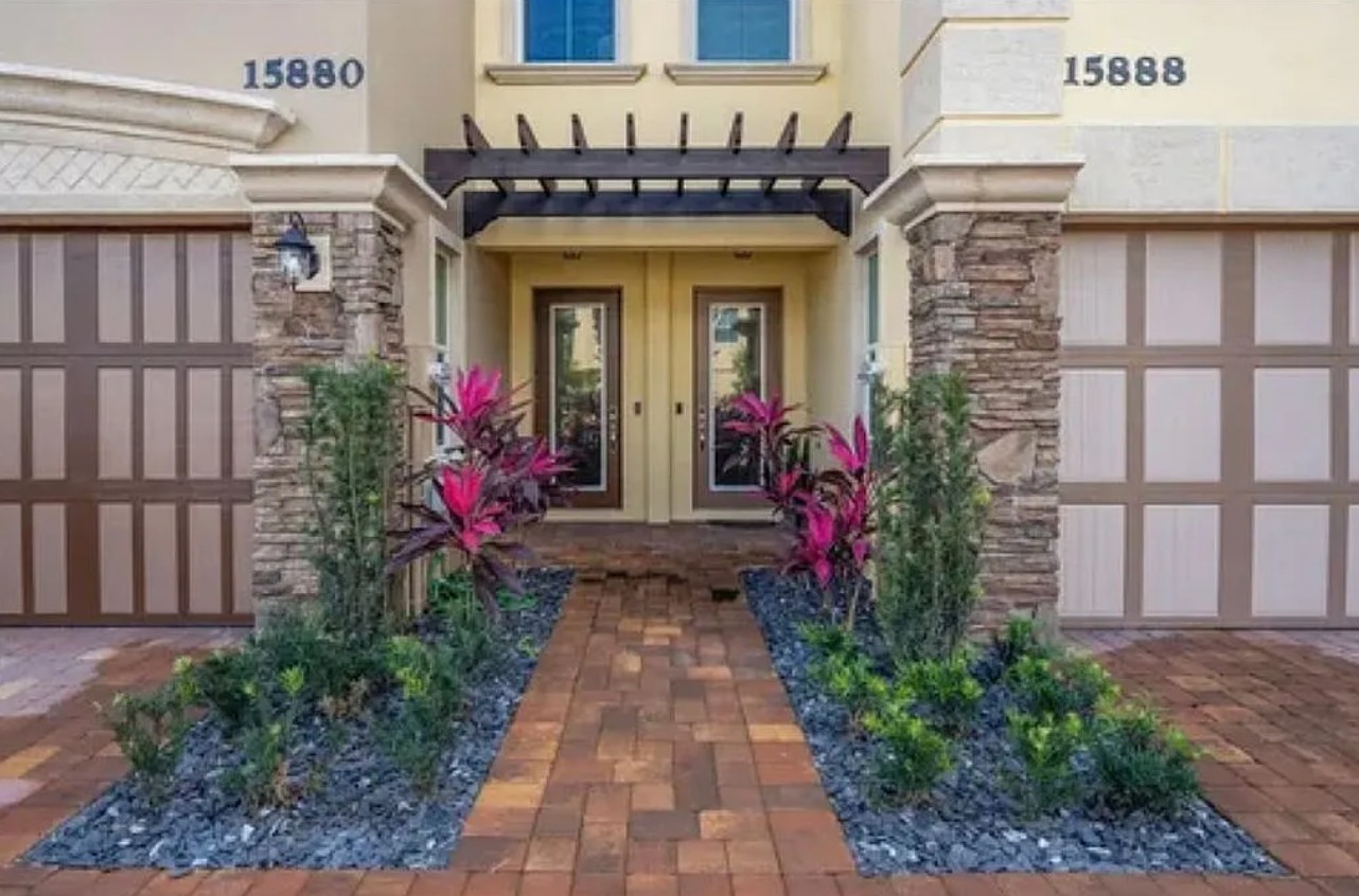 Luxury Townhouse For Sale By Owner in Wellington, FL