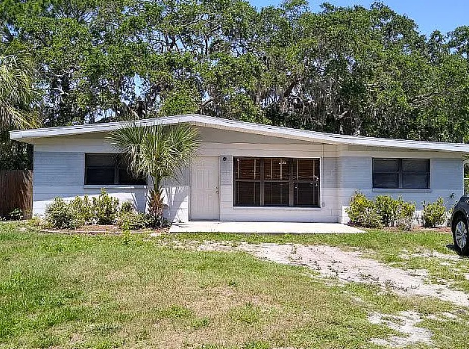 3 Bedroom House For Sale By Owner in Seminole, FL