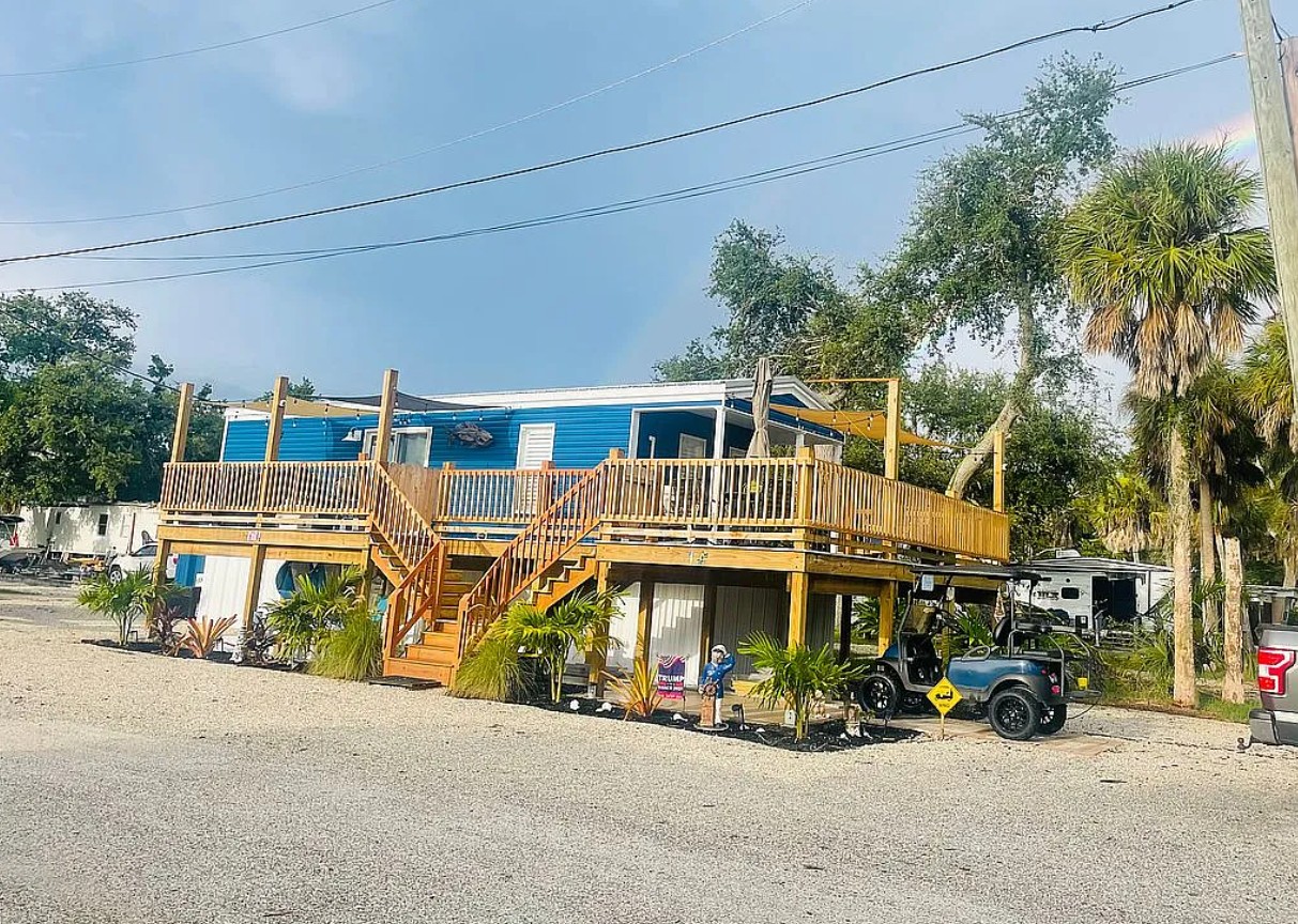1 Bedroom Cabin For Sale By Owner in Saint James City, FL 