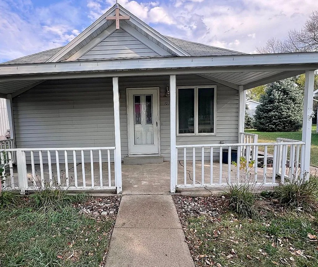2 Bedroom House For Sale By Owner in Correctionville, IA 