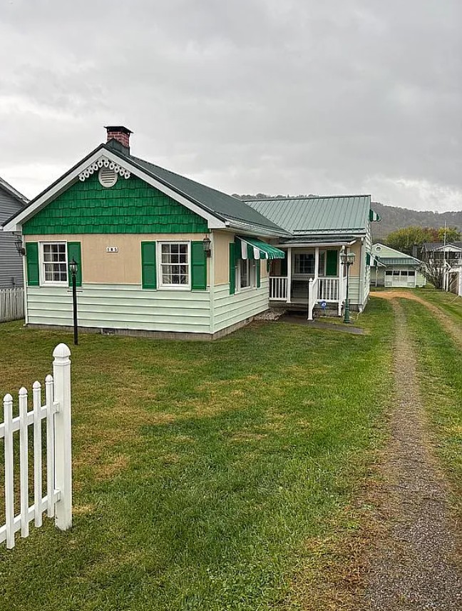 2 Bedroom House For Sale By Owner in Moundsville, WV