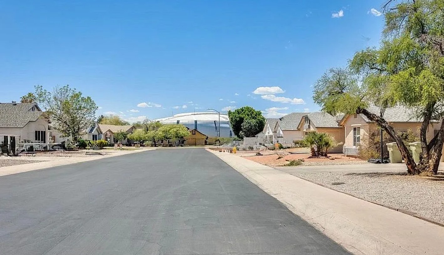 8 Bedroom House For Sale By Owner in Glendale, AZ