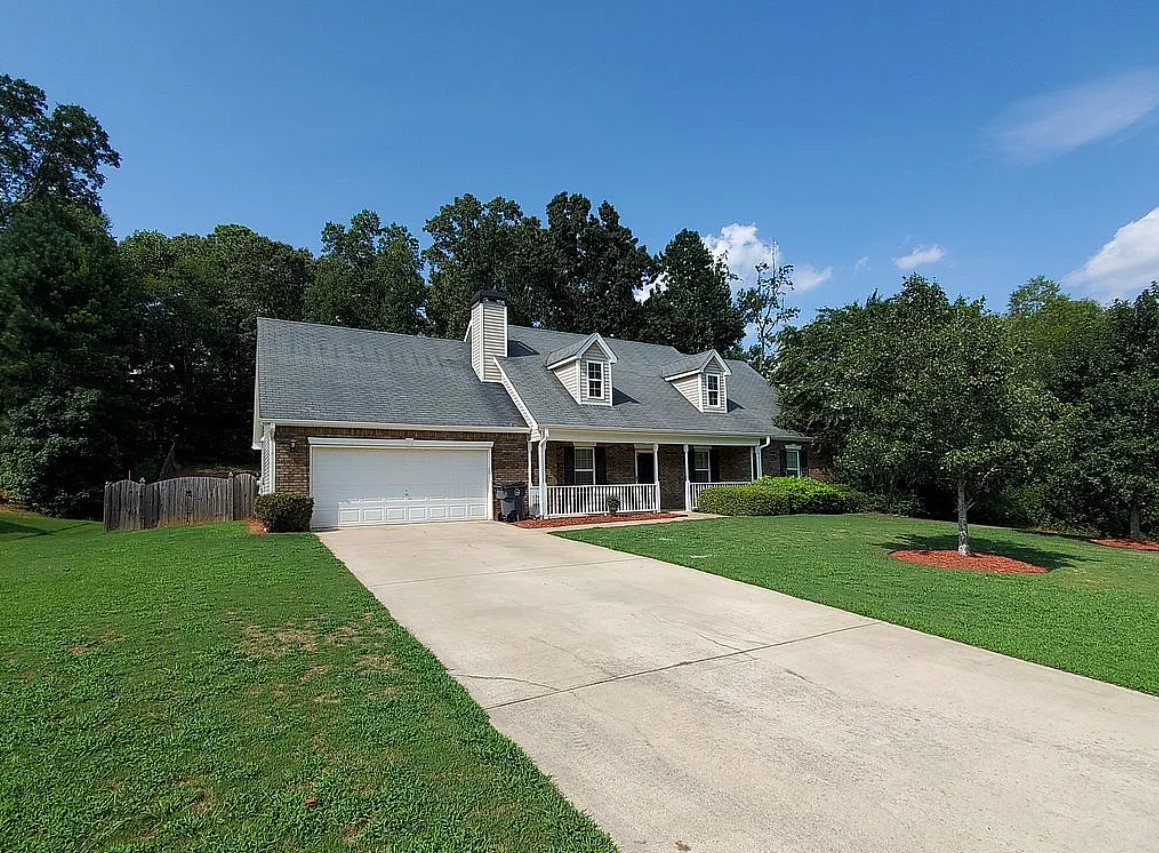 3 Bedroom House For Sale By Owner in Hampton, GA 