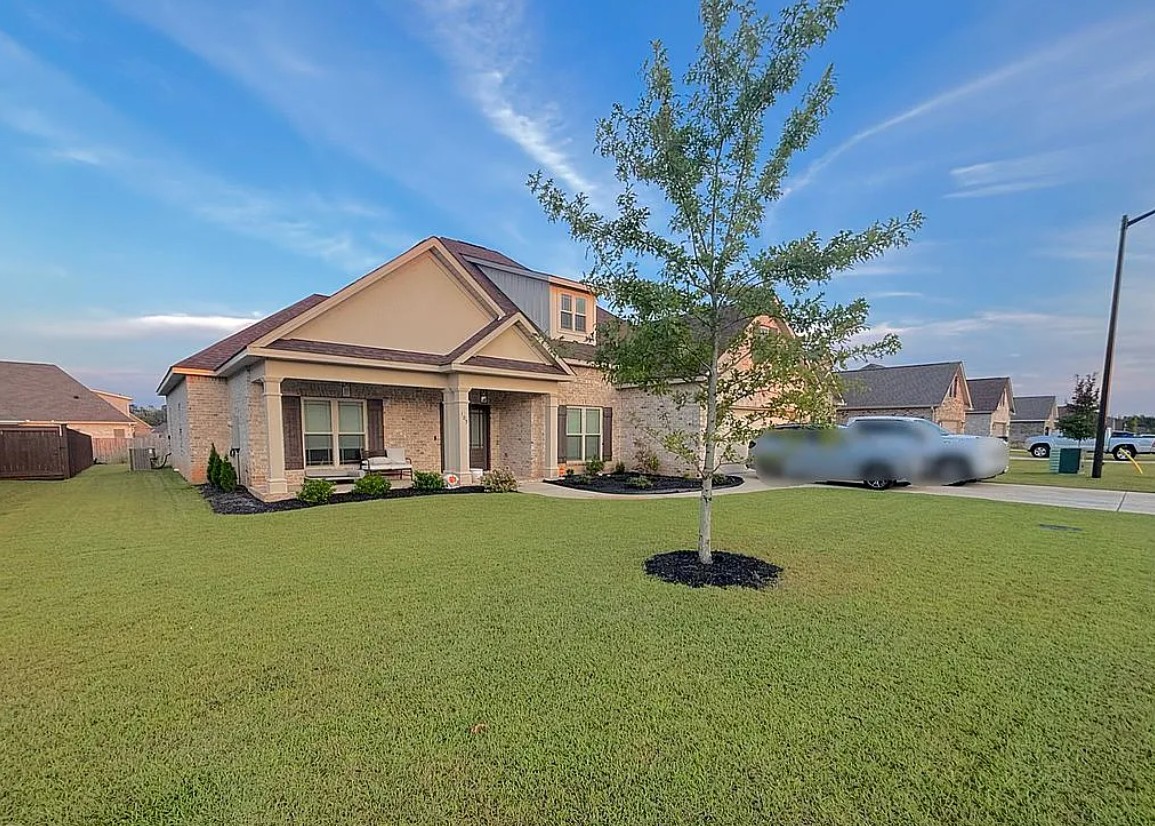 4 Bedroom House For Sale By Owner in Kathleen, GA 