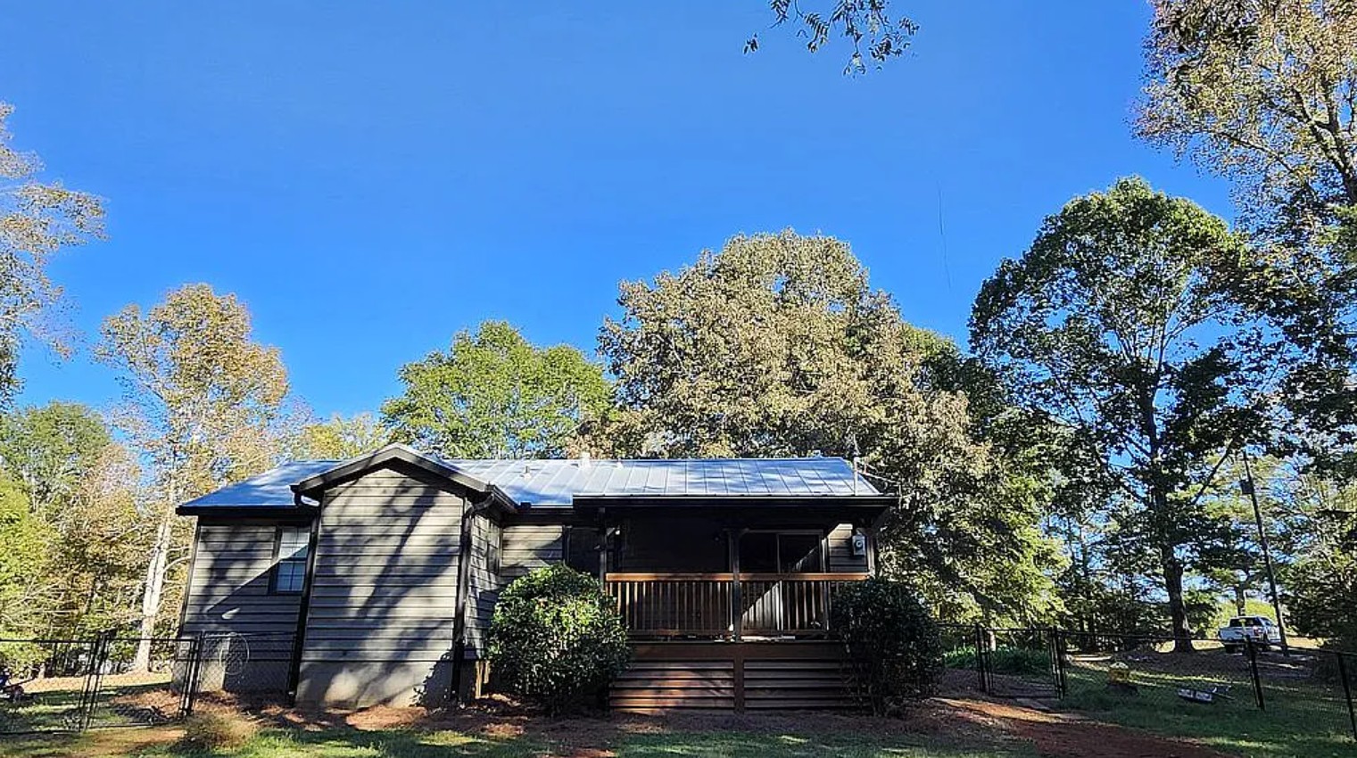 3 Bedroom House For Sale By Owner in Arnoldsville, GA 