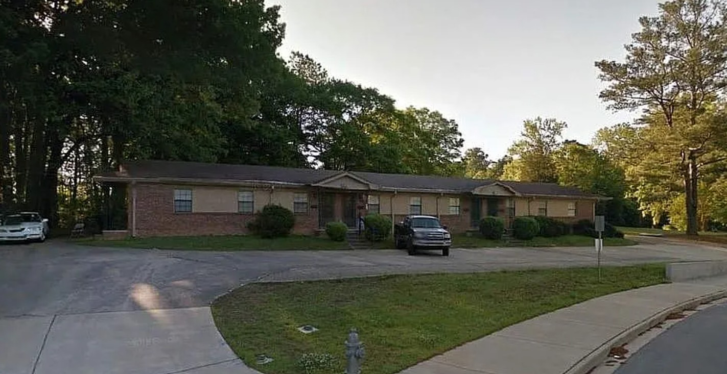 Income Property For Sale By Owner in Powder Springs, GA 