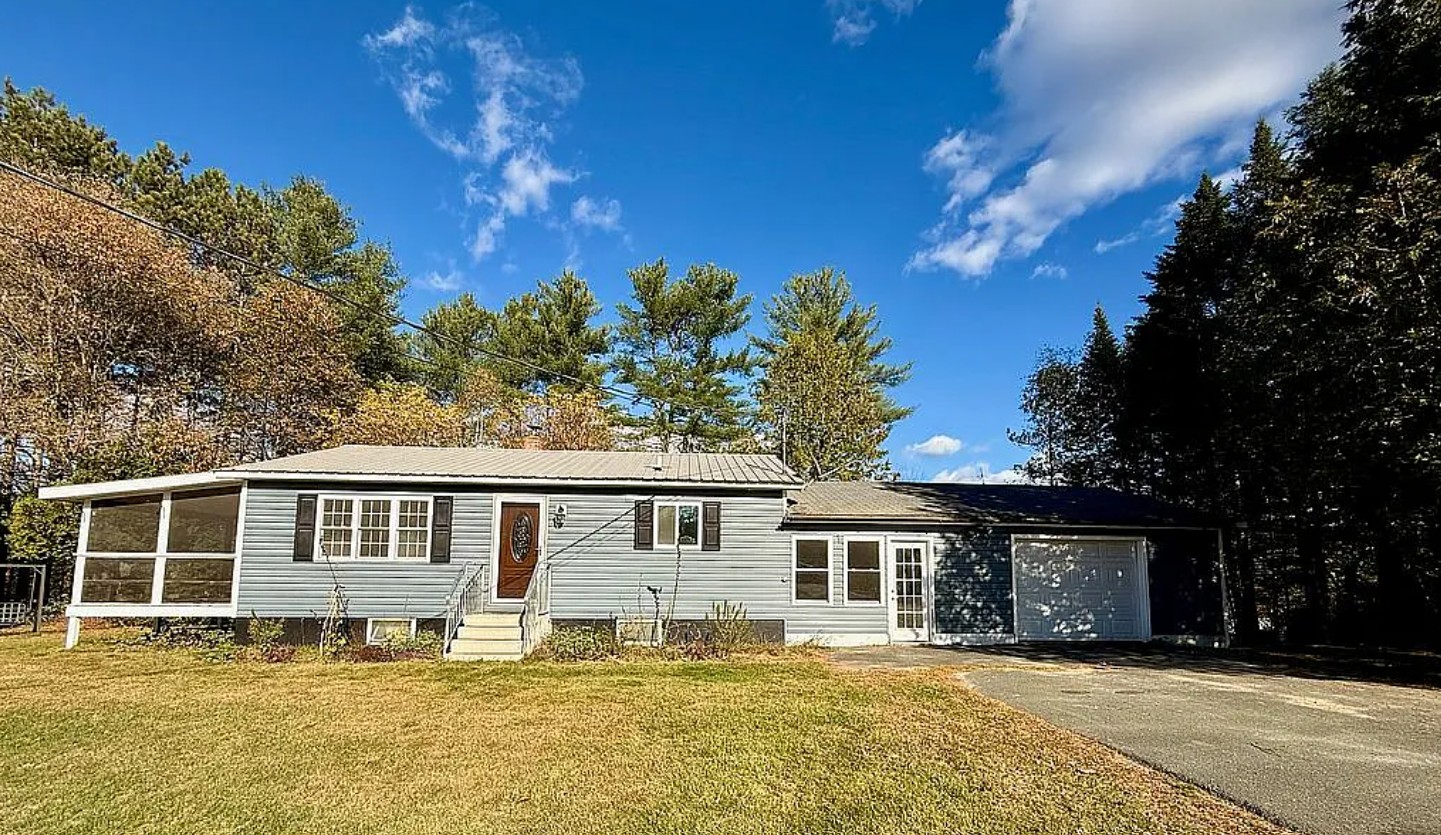 1 Bedroom House For Sale By Owner in Lyndonville, VT 