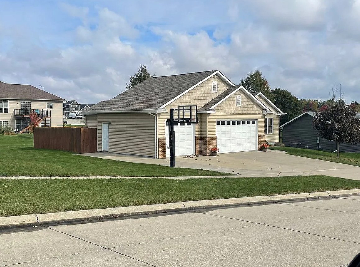 Motivated Sellers For Sale By Owner in Creston, IA 
