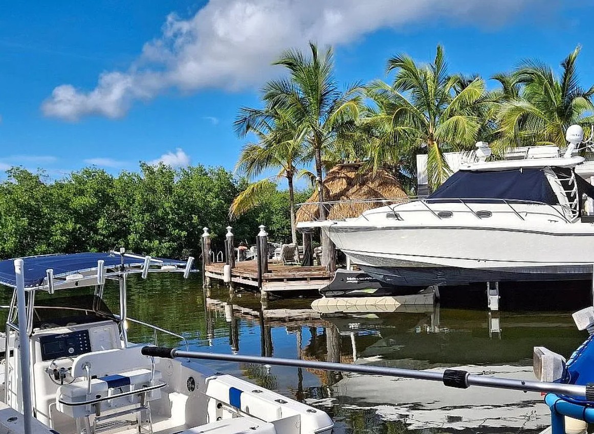 Houseboat For Sale By Owner in Key Largo, FL