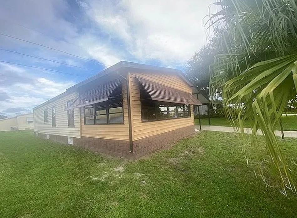 2 Bedroom Mobile Home For Sale By Owner in Micco, FL 