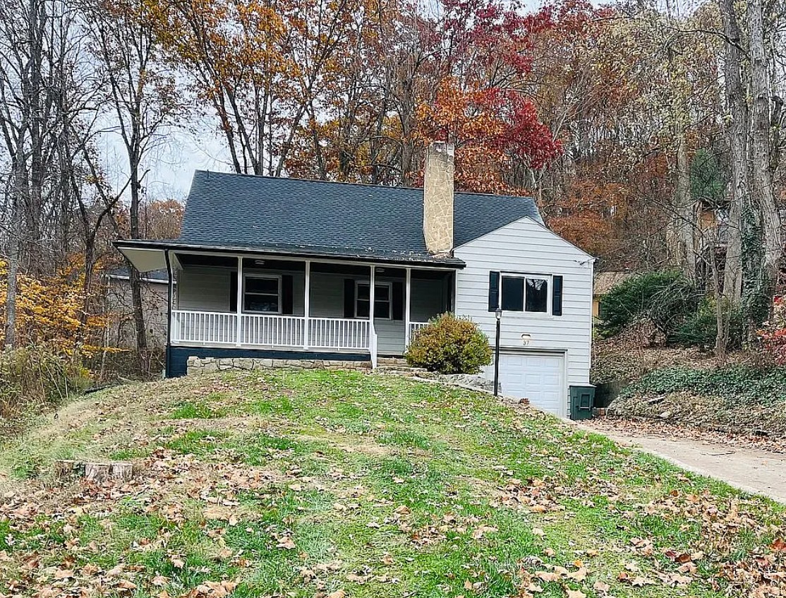 5 Bedroom House For Sale By Owner in Cross Lanes, WV 