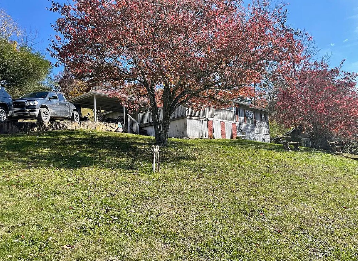3 Bedroom House For Sale By Owner in Peytona, WV 