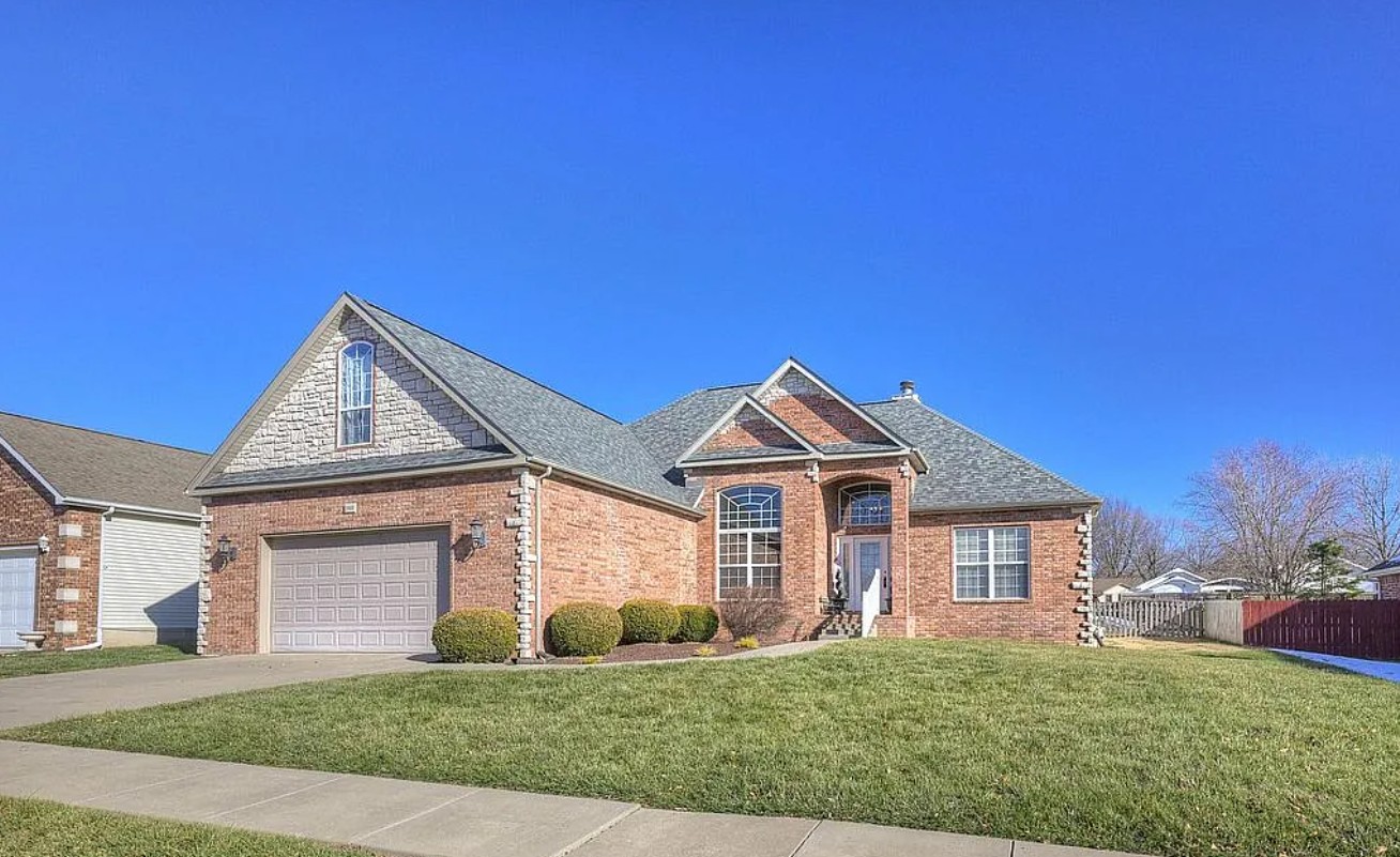 4 Bedroom House For Sale By Owner in Joplin, MO 