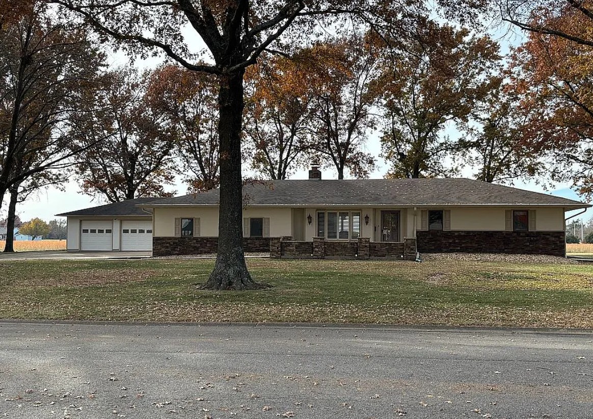 3 Bedroom House For Sale By Owner in Girard, KS 