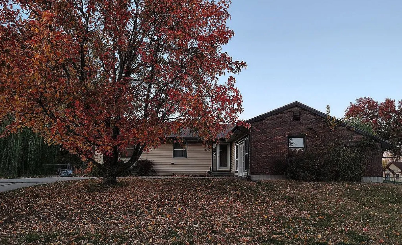 4 Bedroom House For Sale By Owner in Bonner Springs, KS 