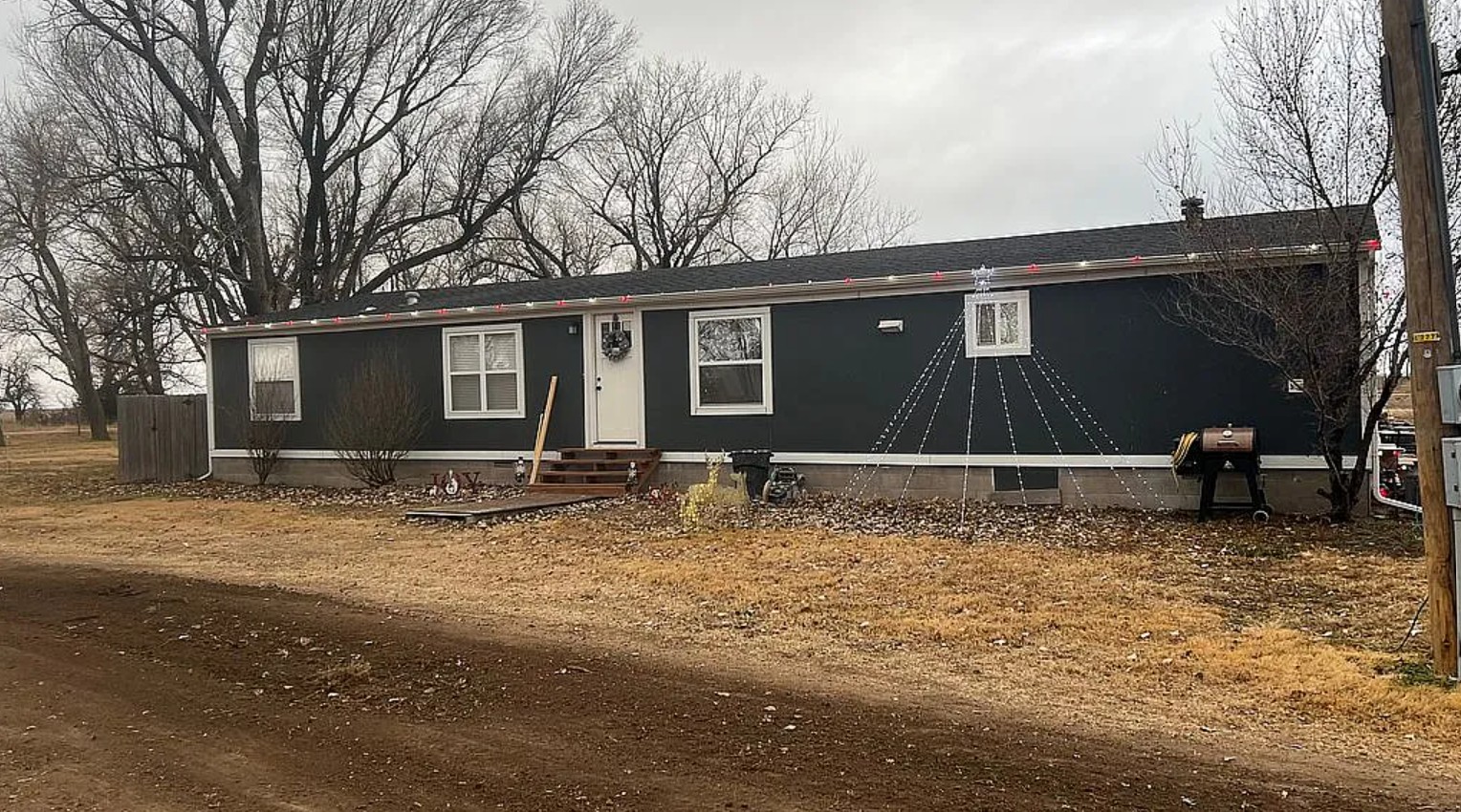 3 Bedroom House For Sale By Owner in Offerle, KS 