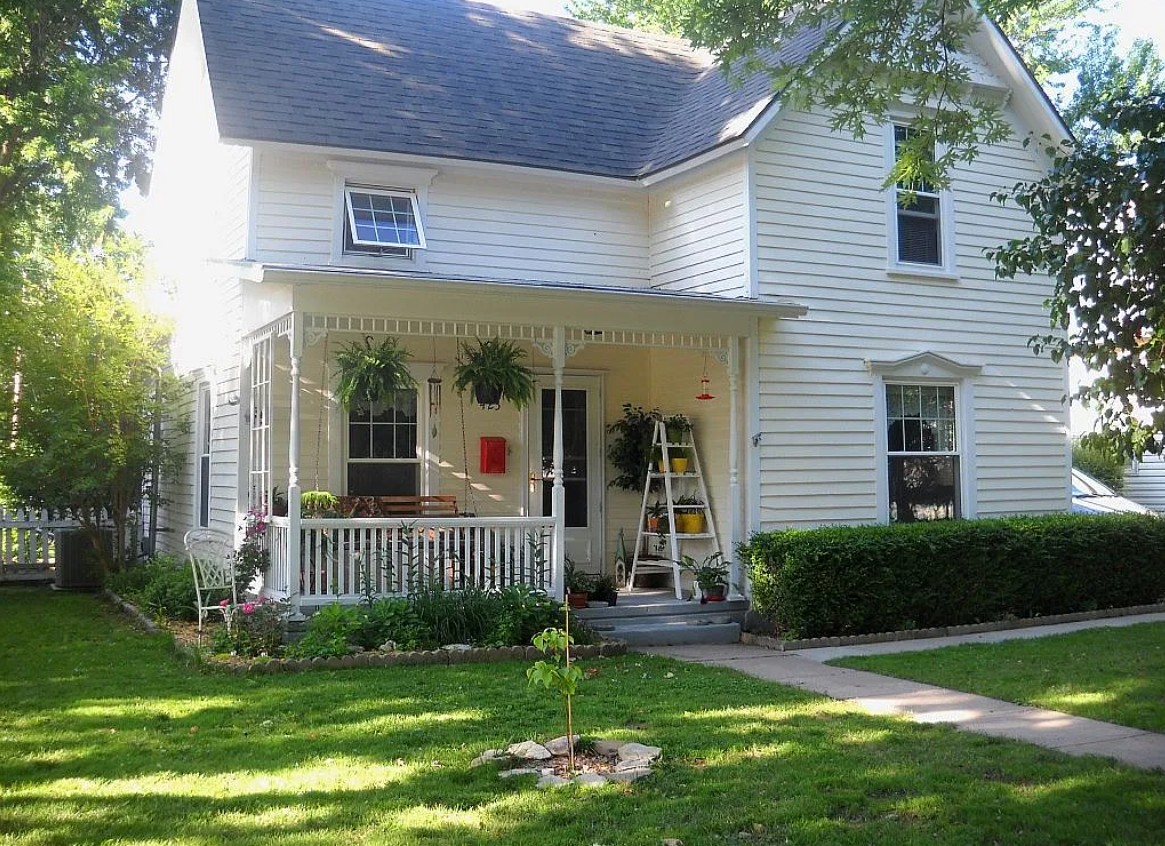 3 Bedroom House For Sale By Owner in Newton, KS 