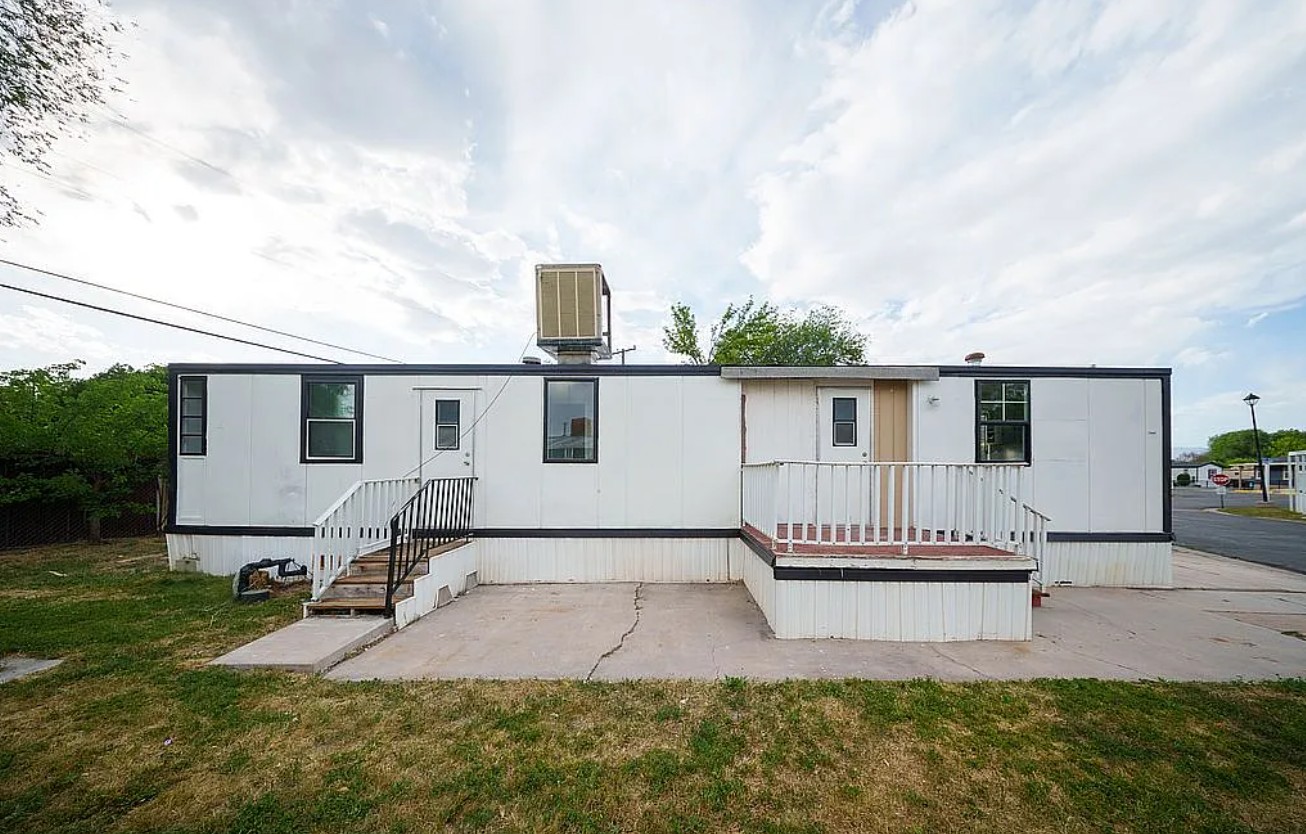 2 Bedroom House For Sale By Owner in West Valley City, UT 