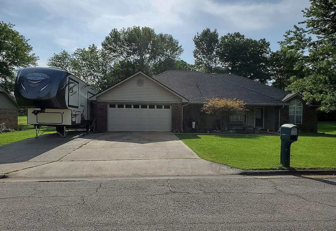 3 Bedroom House For Sale By Owner in Alma, AR 