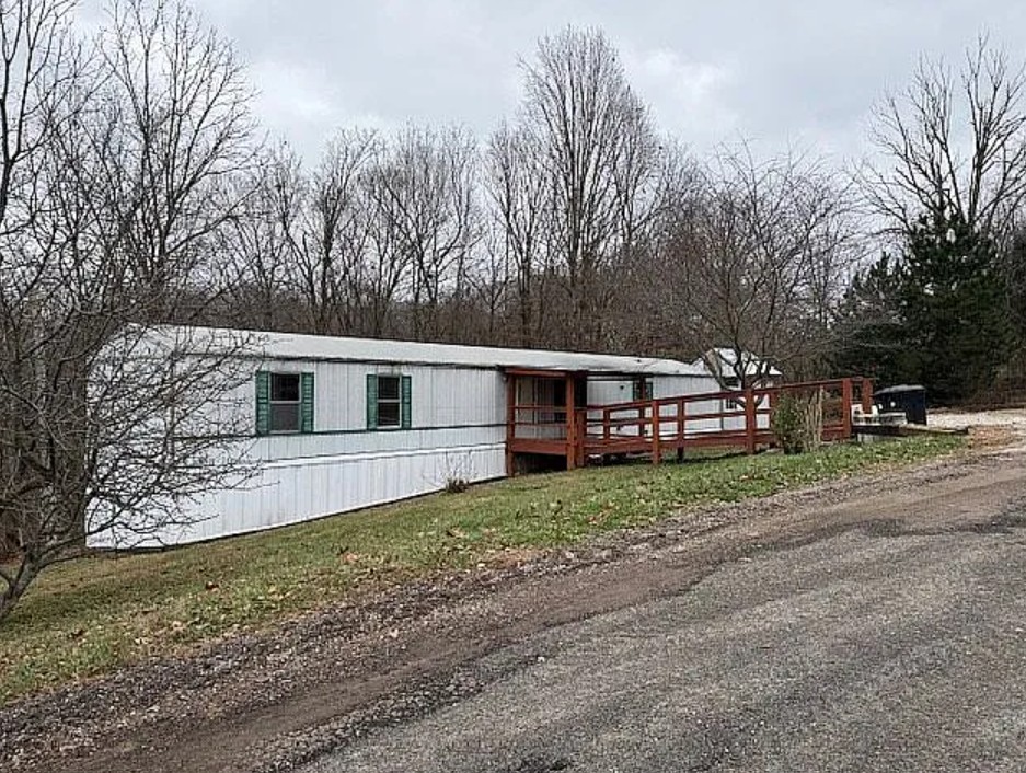 Single Wide For Sale By Owner in Irvington, KY 