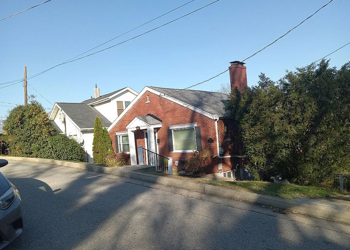 3 Bedroom House For Sale By Owner in Newport, KY 