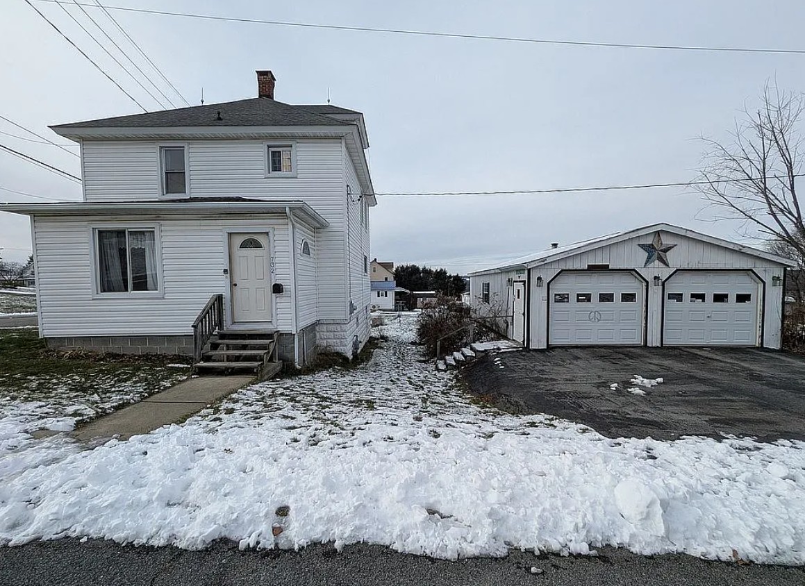 3 Bedroom House For Sale By Owner in Portage, PA 