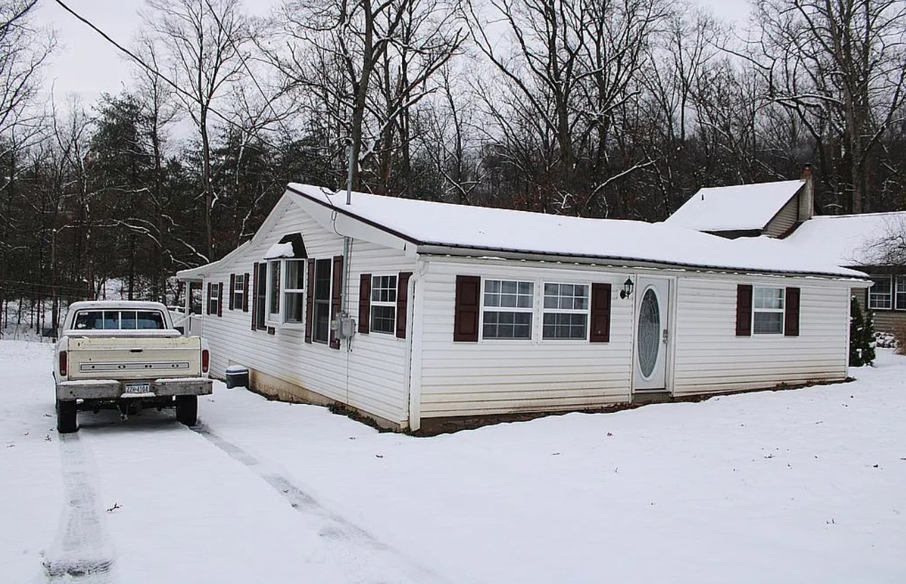 3 Bedroom House For Sale By Owner in Fredericksburg, PA 