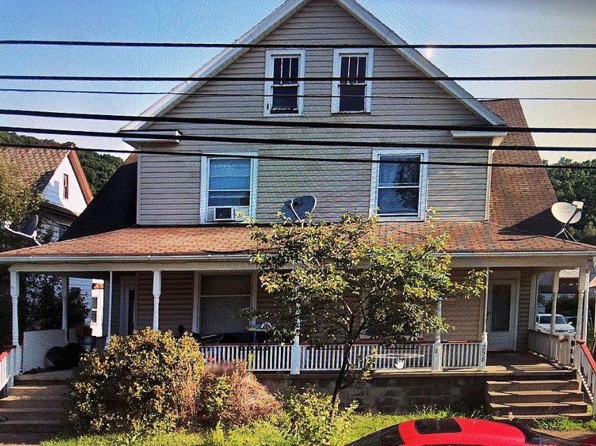 6 Bedroom House For Sale By Owner in Franklin, PA 