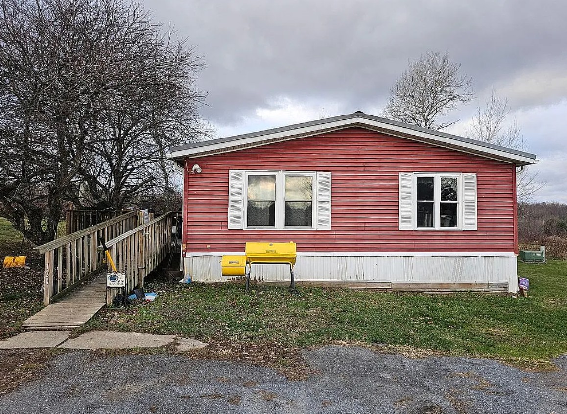 Double Wide Mobile Home For Sale By Owner in Salix, PA 